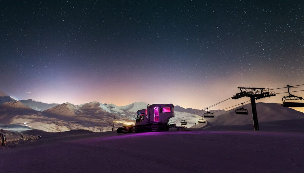 5 adresses insolites pour une nuit inoubliable en montagne Nuits-incolites-montagne-La-Plagne-min