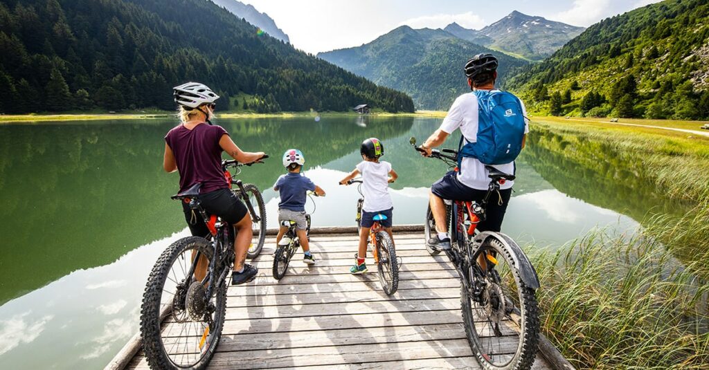 Tendances de voyage 2024 : Ces chiffres qui prouvent que la montagne gagne du terrain Tendances de voyage 2024 Ces chiffres qui prouvent que la montagne gagne du terrain-min