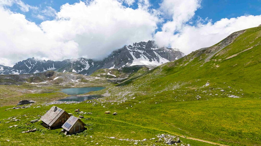 Courchevel: 3 outdoor activities not to be missed this summer Lacs-Merlet-Courchevel