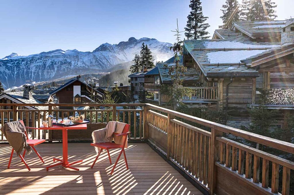 Vous n’avez pas encore réservé votre séjour au ski ? Pas de panique ! Voici 3 idées d’hôtels à Courchevel La-Sivolière-Courchevel-Hôtels