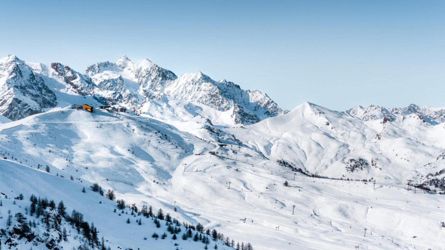 Serre-Chevalier-Winter-Guide-2025-Ski resort-min