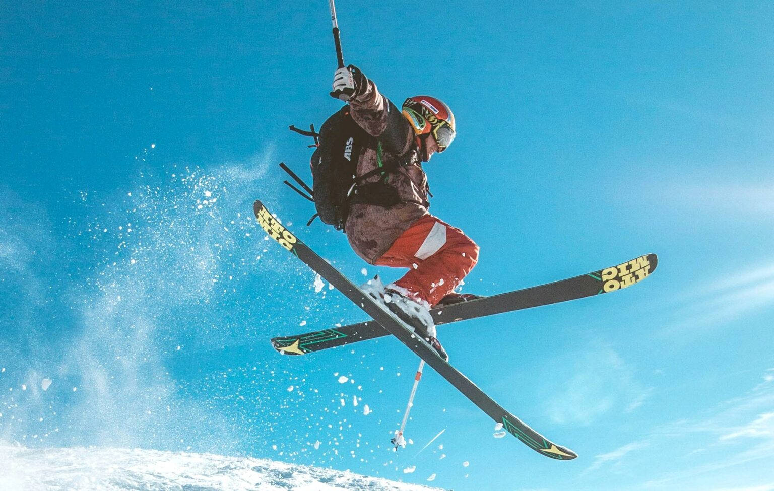 Comment bien choisir ses skis ? Notre guide pour l’hiver 2025 Comment bien choisir ses skis ? Notre guide pour l'hiver 2025