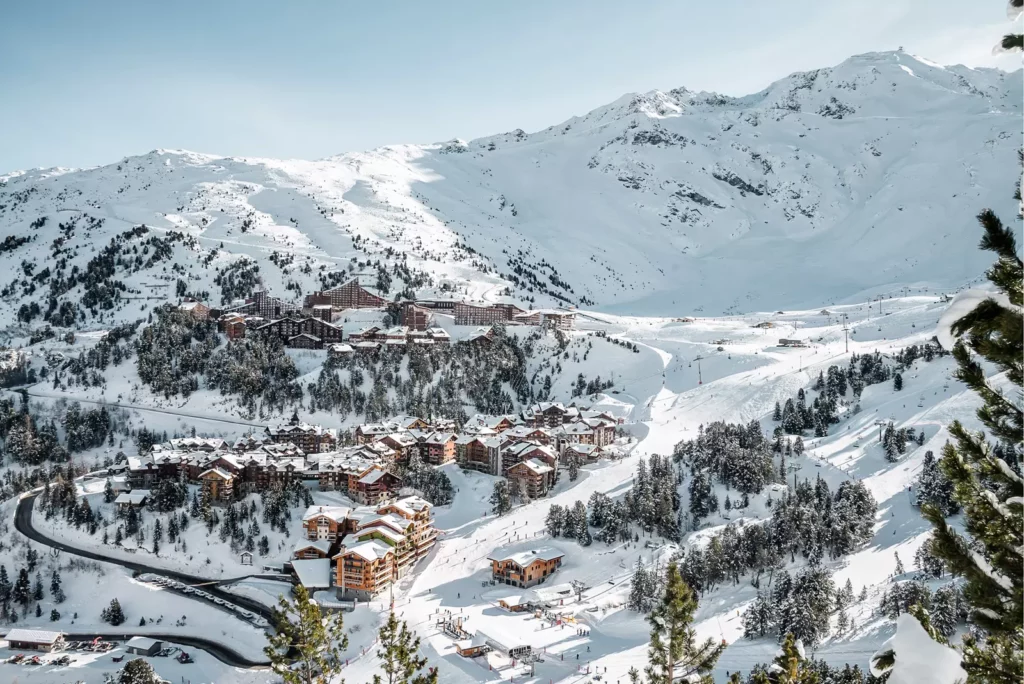 Les-Arcs-ensolleilée-France