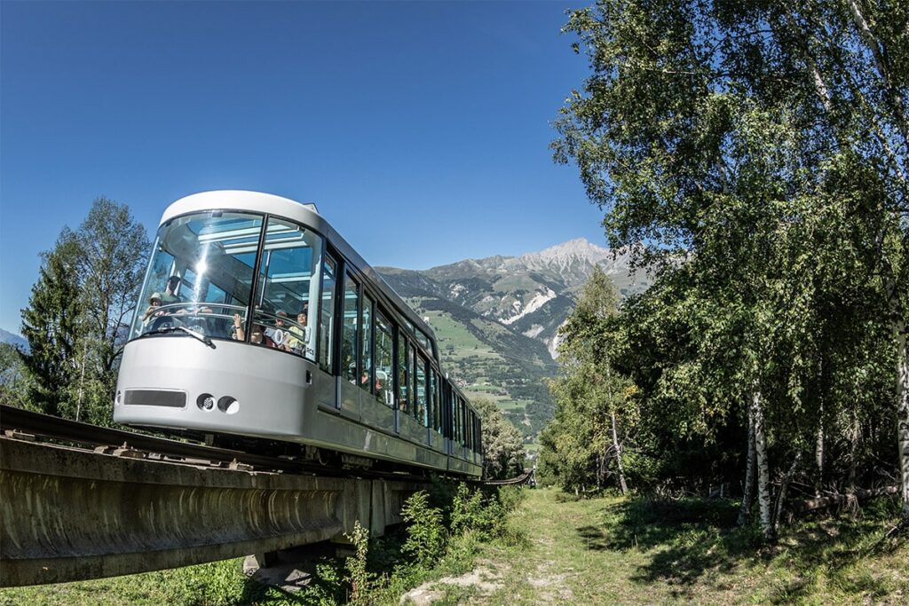 Les Arcs Funiculaire min