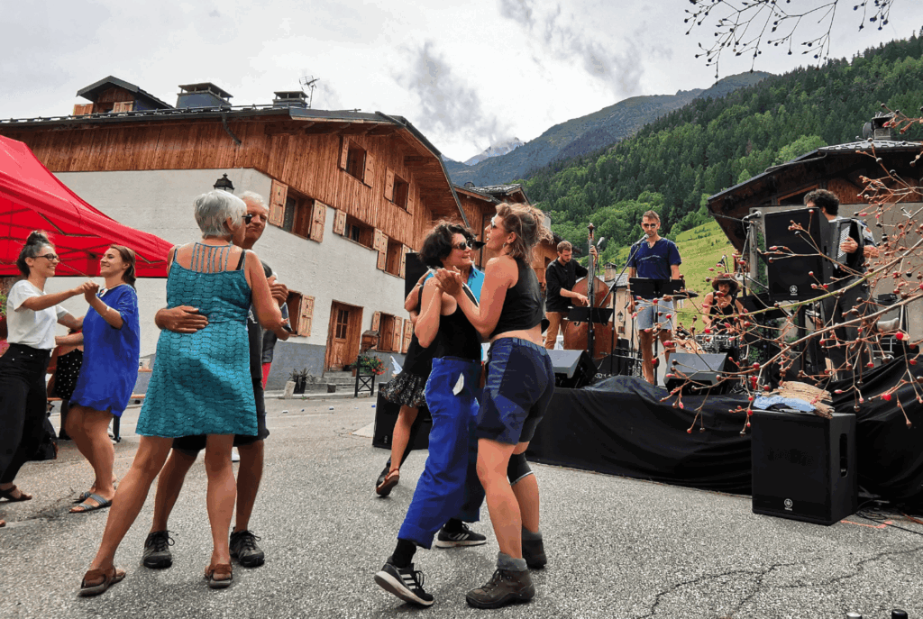 Near Bourg Saint Maurice, enjoy two days of free open-air concerts and shows Two days of free open-air concerts and shows near Bourg Saint Maurice 2