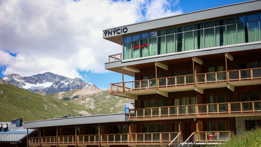 Ynicio Hotel Tignes min