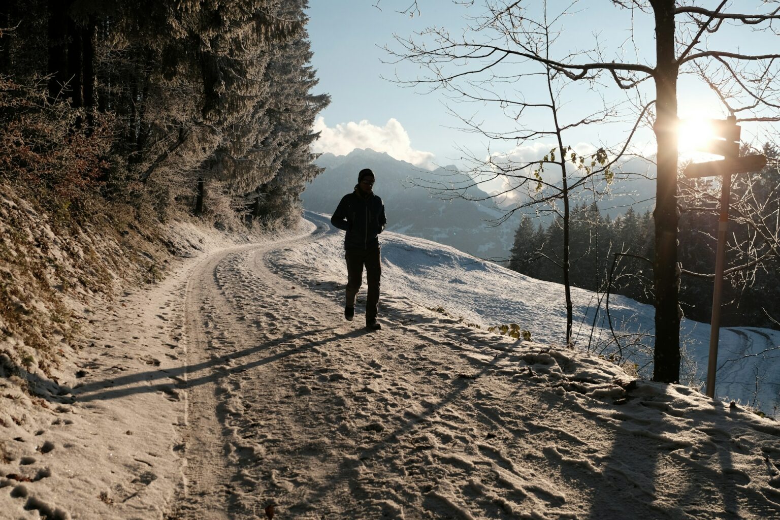 Équipement trail blanc : tout ce qu’il faut pour courir dans la neige sans geler (ni glisser) 9903acb9861ef6ca718bb417347c797c 1