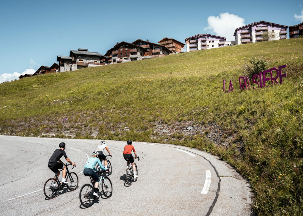 La Haute Tarentaise lance un nouvel événement pour les passionnés de vélo dans ce col mythique des Alpes