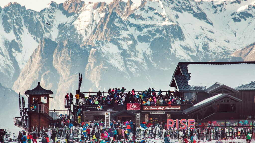Les 2 Alpes : Rise Festival, trail nocturne, humour à 3 000 mètres… Les rendez-vous à ne pas manquer cet hiver RISE-FESTIVAL-LES-2-ALPES